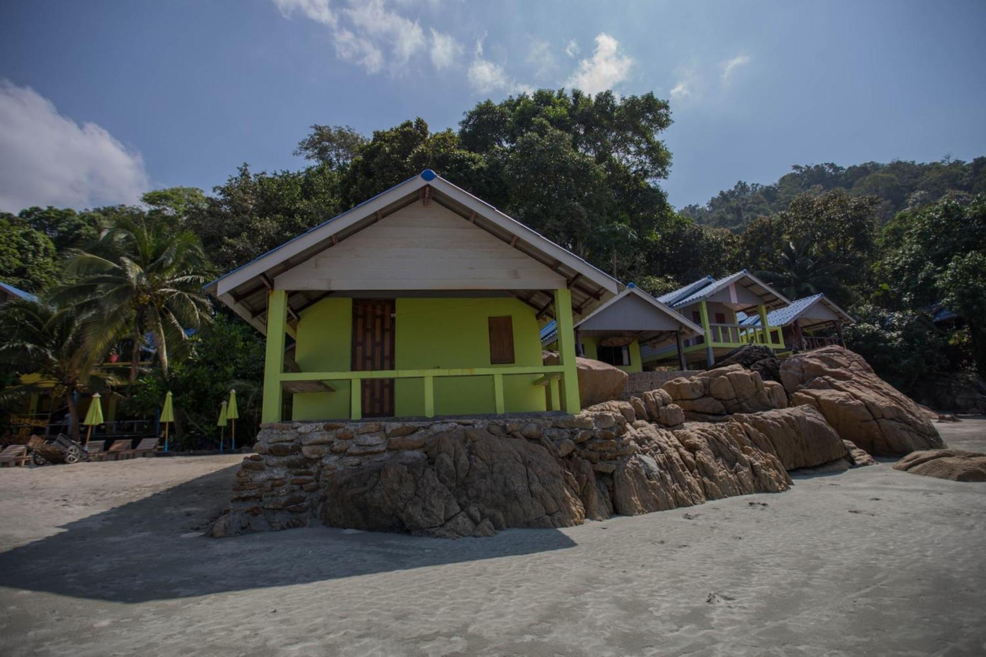 Lae Tawan Bungalow Koh Chang Ranong Room photo